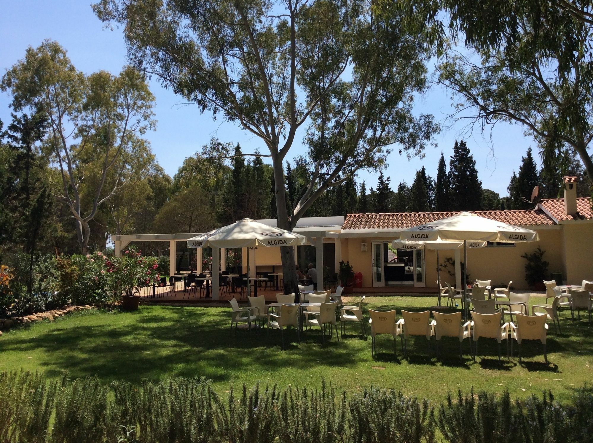 Camping Village Flumendosa Santa Margherita di Pula Exterior foto